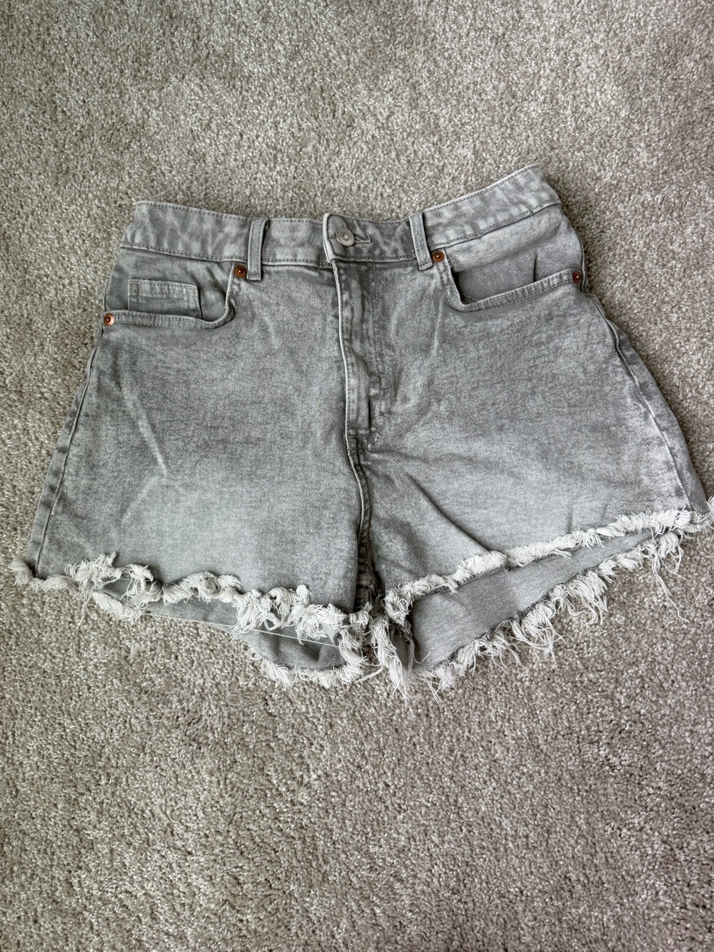 H&M Light Gray Frayed Hem High-Rise Denim Shorts